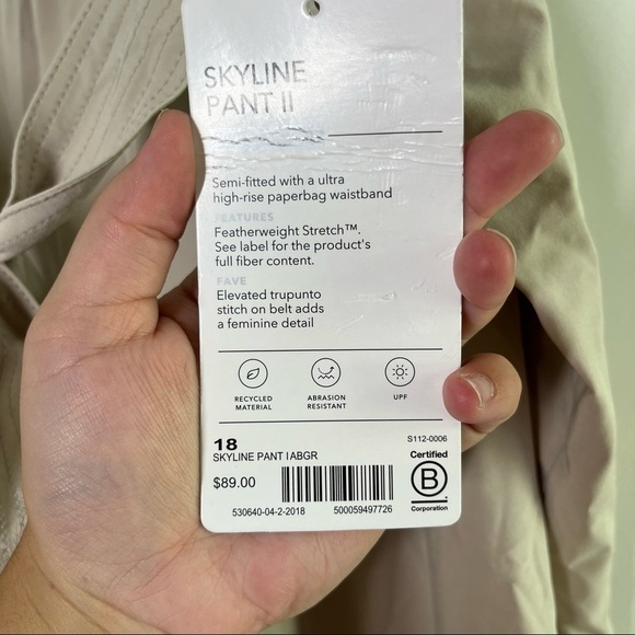 NEW Athleta Skyline Pant II in Tan Khaki Size 18 Paper Bag Waist MSRP $89 - Picture 6 of 8